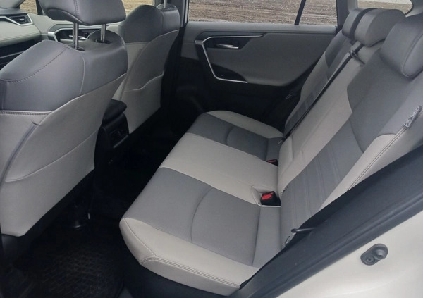 Toyota RAV4 cena 139800 przebieg: 155500, rok produkcji 2020 z Kosów Lacki małe 211